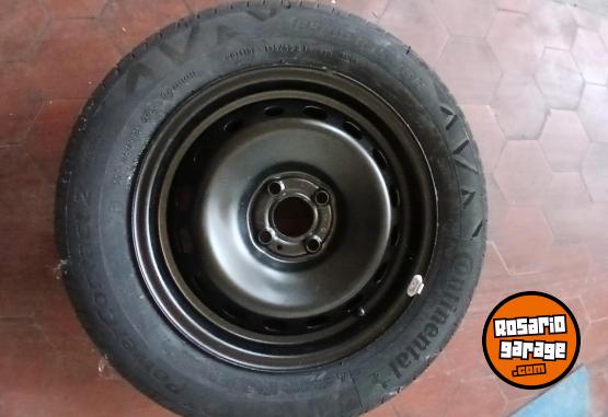 Accesorios para Autos - Cubierta contiental con llanta renault 15 - En Venta