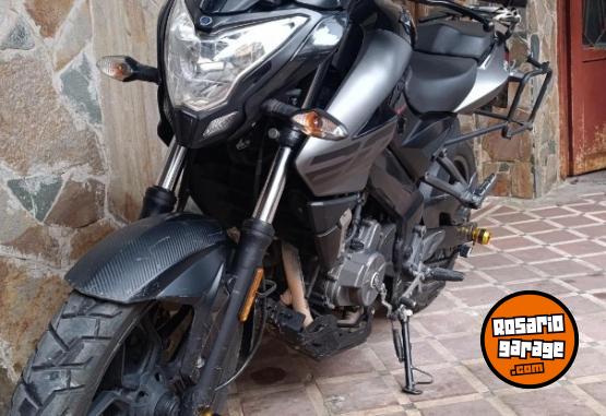 Motos - Bajaj NS 200 Rouser 2021 Nafta 31000Km - En Venta