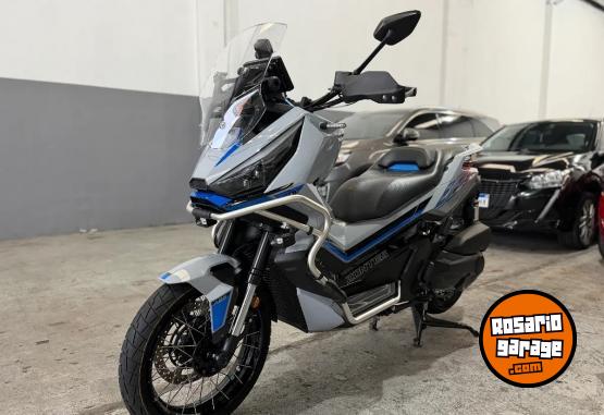 Motos - Zontes 368G 2025 Nafta 4000Km - En Venta
