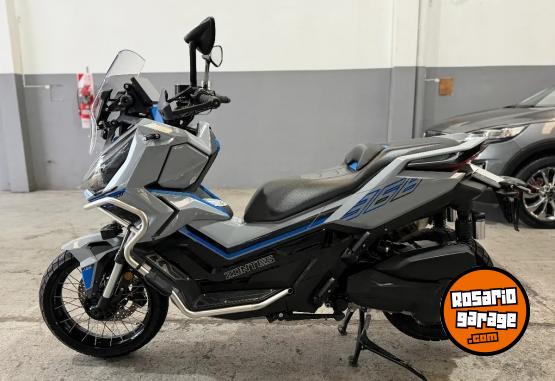 Motos - Zontes 368G 2025 Nafta 4000Km - En Venta