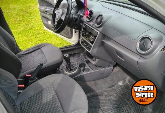 Autos - Volkswagen gol trend 2016 GNC 180000Km - En Venta