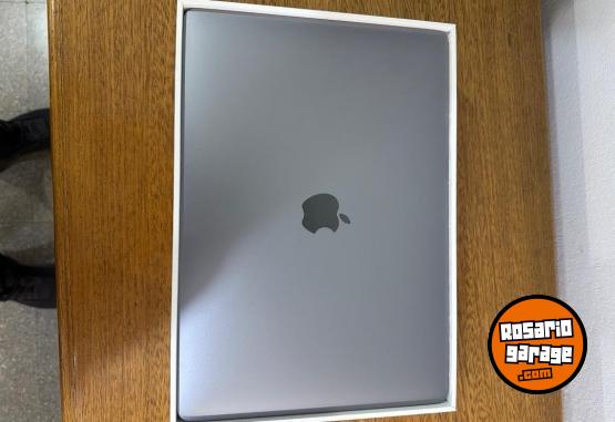 Inform�tica - MacBook Air 13 inch M1 Chip-SIN USO-NUEVA - En Venta