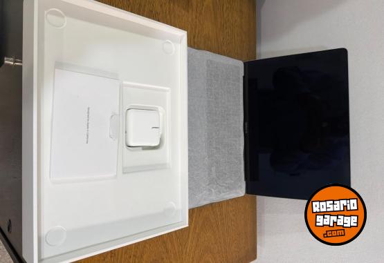 Inform�tica - MacBook Air 13 inch M1 Chip-SIN USO-NUEVA - En Venta