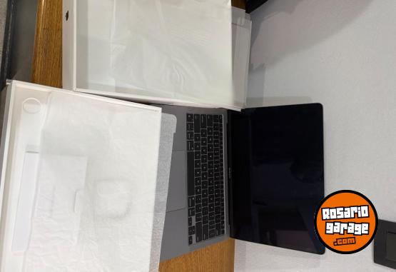 Inform�tica - MacBook Air 13 inch M1 Chip-SIN USO-NUEVA - En Venta