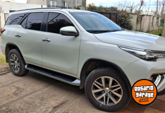 Camionetas - Toyota SW4 2019 Diesel 111000Km - En Venta