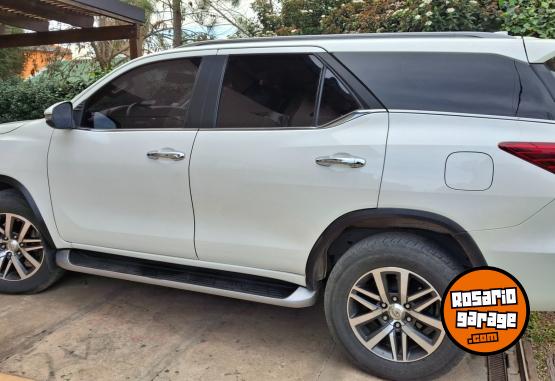 Camionetas - Toyota SW4 2019 Diesel 111000Km - En Venta