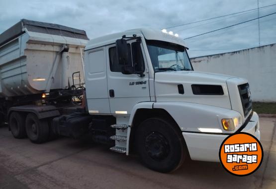 Camiones y Grúas - Mercedes-benz Atron Ls 1634 6x2 + Equipo Hidráulico - En Venta