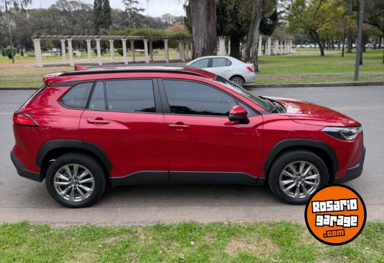 Autos - Toyota Corolla cross 2023 Nafta 98000Km - En Venta