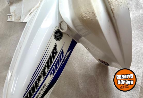 Accesorios para Motos - VENDO "Guardabarro Yamaha Raptor 700 original". - En Venta