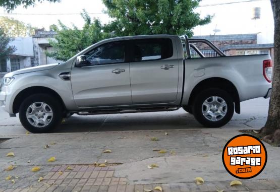 Camionetas - Ford XLT 2017 Diesel 120000Km - En Venta