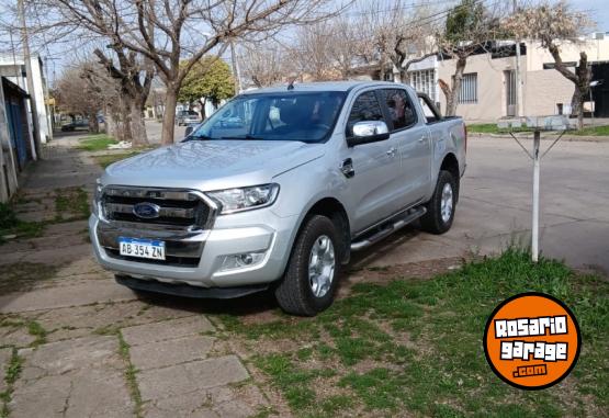 Camionetas - Ford XLT 2017 Diesel 120000Km - En Venta