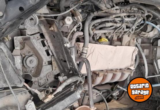 Utilitarios - Renault Kangoo 2013 GNC 280000Km - En Venta