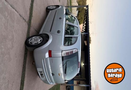 Autos - Chevrolet Meriva 2011 Nafta 100000Km - En Venta