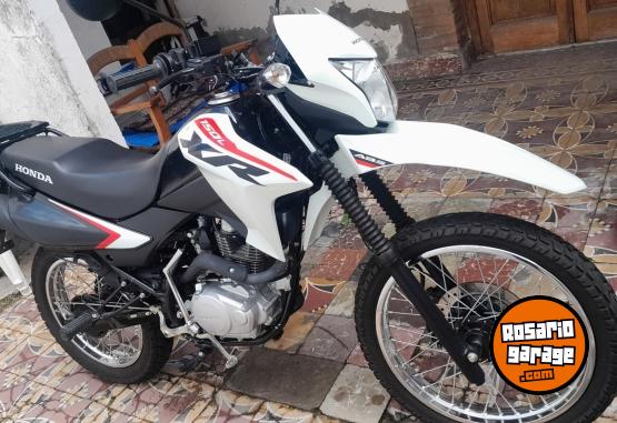 Motos - Honda Xr 150 2026 Nafta 4700Km - En Venta
