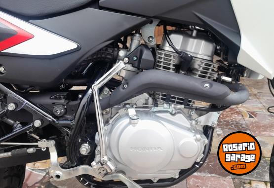 Motos - Honda Xr 150 2026 Nafta 4700Km - En Venta