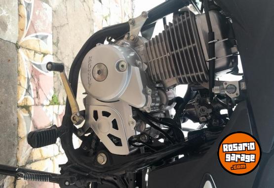Motos - Honda Xr 150 2026 Nafta 4700Km - En Venta