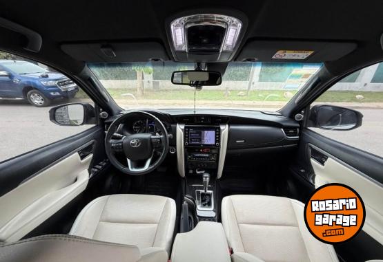 Camionetas - Toyota SW4 2.8 TDI DIAMOND 2022 Diesel 75000Km - En Venta
