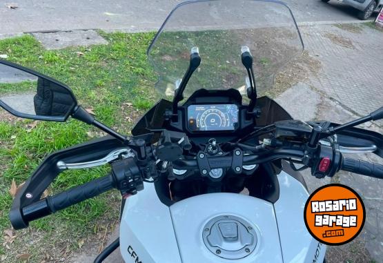 Motos - CF 700 MT 2025 Nafta 1800Km - En Venta