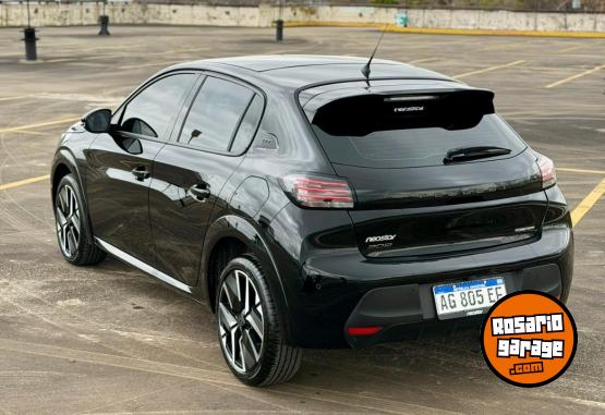 Autos - Peugeot 208 2024 Nafta 7000Km - En Venta