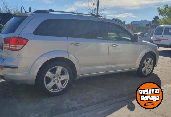 Camionetas - Dodge Journey 2011 Nafta 134000Km - En Venta