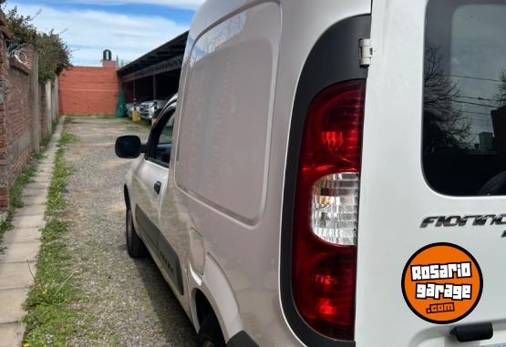 Utilitarios - Fiat Fiorino 2016 Nafta 137000Km - En Venta