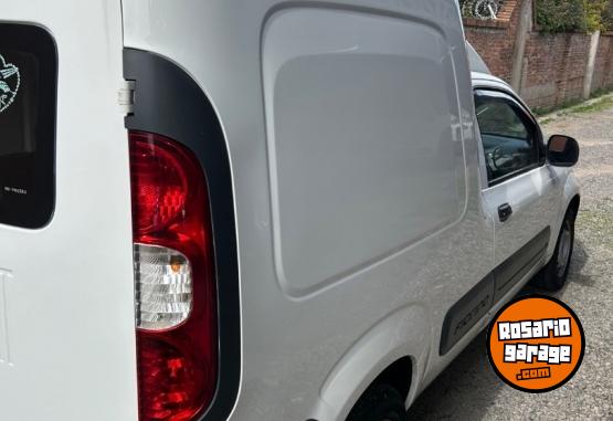 Utilitarios - Fiat Fiorino 2016 Nafta 137000Km - En Venta