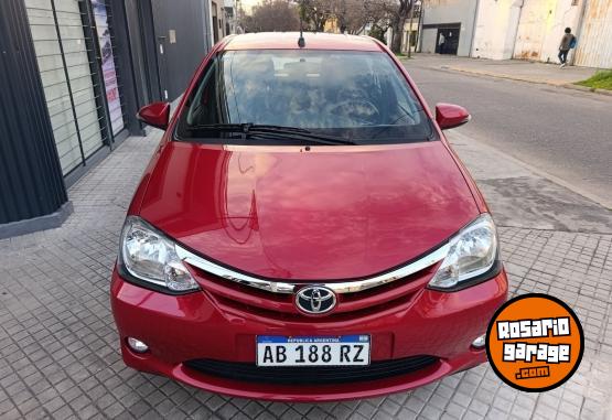 Autos - Toyota ETIOS XLS 1.5 6MT 2017 Nafta 86000Km - En Venta