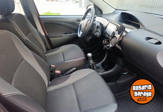 Autos - Toyota ETIOS XLS 1.5 6MT 2017 Nafta 86000Km - En Venta