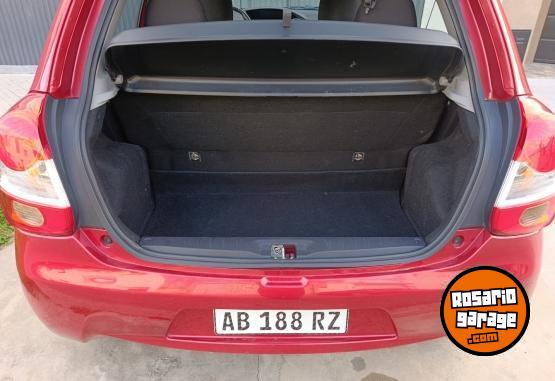Autos - Toyota ETIOS XLS 1.5 6MT 2017 Nafta 86000Km - En Venta