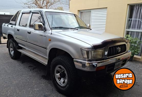 Camionetas - Toyota Hilux 2003 Diesel 450000Km - En Venta
