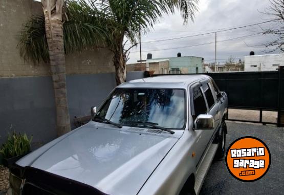 Camionetas - Toyota Hilux 2003 Diesel 450000Km - En Venta