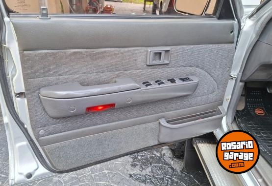 Camionetas - Toyota Hilux 2003 Diesel 450000Km - En Venta