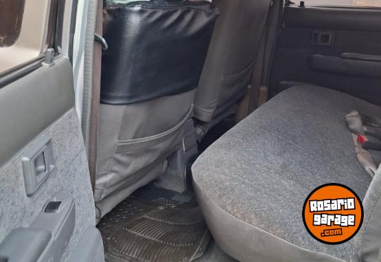 Camionetas - Toyota Hilux 2003 Diesel 450000Km - En Venta