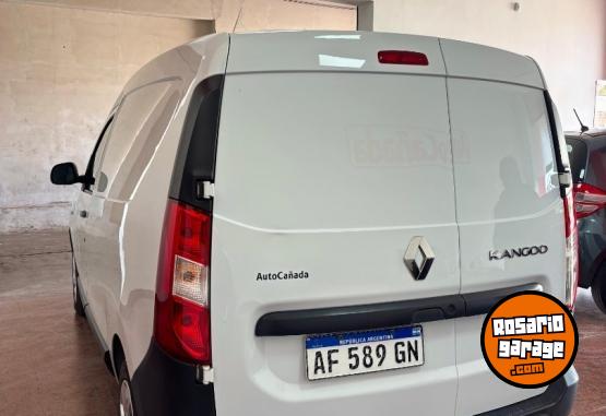 Utilitarios - Renault KANGOO EXPRESS CONFORT 1. 2022 GNC 108000Km - En Venta