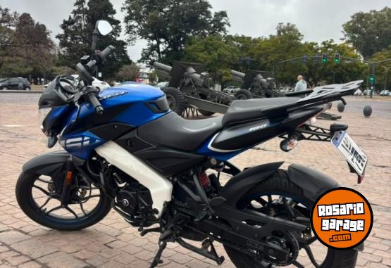 Motos - Bajaj Rouser 160 ns 2023 Nafta 3050Km - En Venta