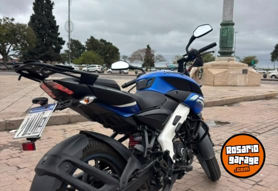 Motos - Bajaj Rouser 160 ns 2023 Nafta 3050Km - En Venta