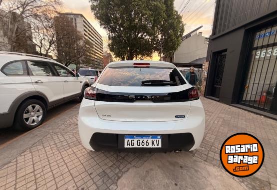 Autos - Peugeot 208 2023 Nafta 12000Km - En Venta