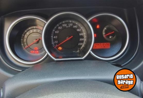 Autos - Nissan Tiida Tekna full 2010 Nafta 144700Km - En Venta