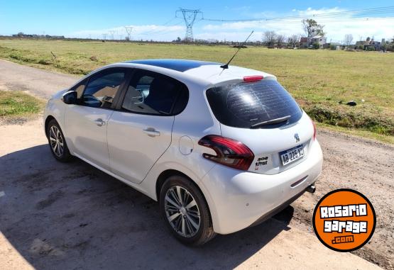 Autos - Peugeot 208 Allure 1.6 2017 Nafta 150000Km - En Venta