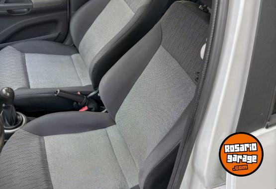 Autos - Volkswagen GOL TREND 1.6 2014 Nafta 124000Km - En Venta