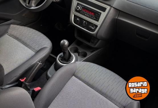 Autos - Volkswagen GOL TREND 1.6 2014 Nafta 124000Km - En Venta
