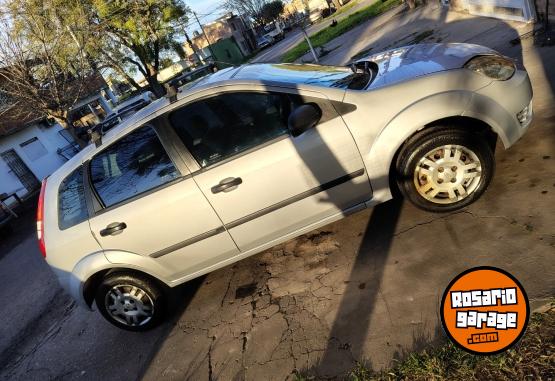 Autos - Ford Fiesta 2004 Nafta 111111Km - En Venta