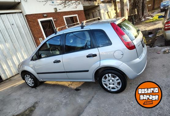 Autos - Ford Fiesta 2004 Nafta 111111Km - En Venta