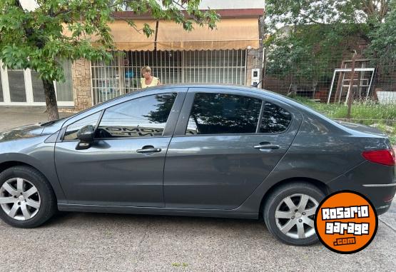 Autos - Peugeot 408 2011 Nafta 200000Km - En Venta