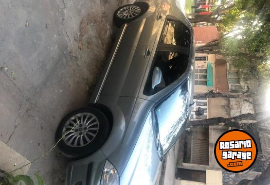 Autos - Fiat Siena EL 2015 GNC 139000Km - En Venta