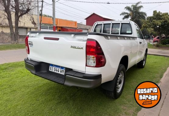 Camionetas - Toyota Hilux cabina simple 2026 Diesel 0Km - En Venta