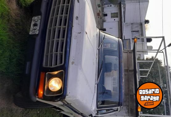 Camionetas - Ford F100 1983 GNC 111111Km - En Venta