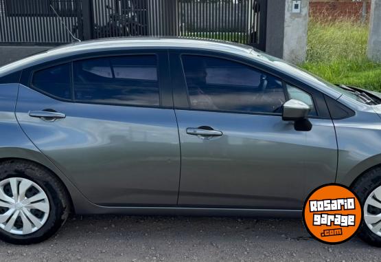 Autos - Nissan Versa 2021 Nafta 140000Km - En Venta