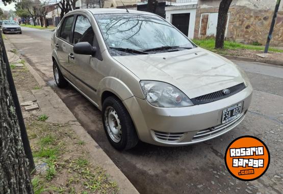 Autos - Ford Fiesta 2006 GNC 230000Km - En Venta