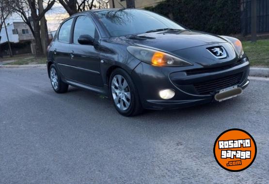 Autos - Peugeot 207 2009 Diesel 178000Km - En Venta